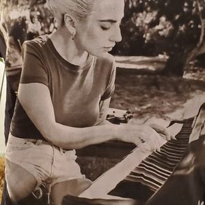 Lady GaGa t-shirt in black